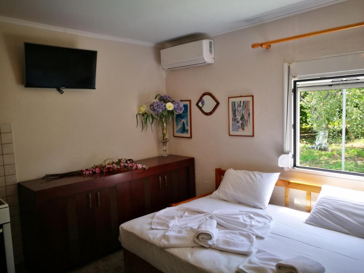 Cristi Apartments Скала-Рахониу Экстерьер фото